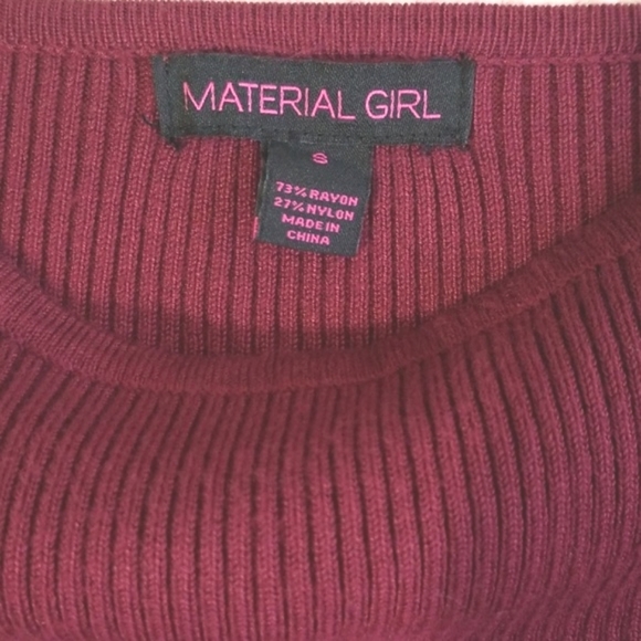 Material Girl knitted Burgandy Top, wide cuffs. Siz S. - Picture 7 of 8